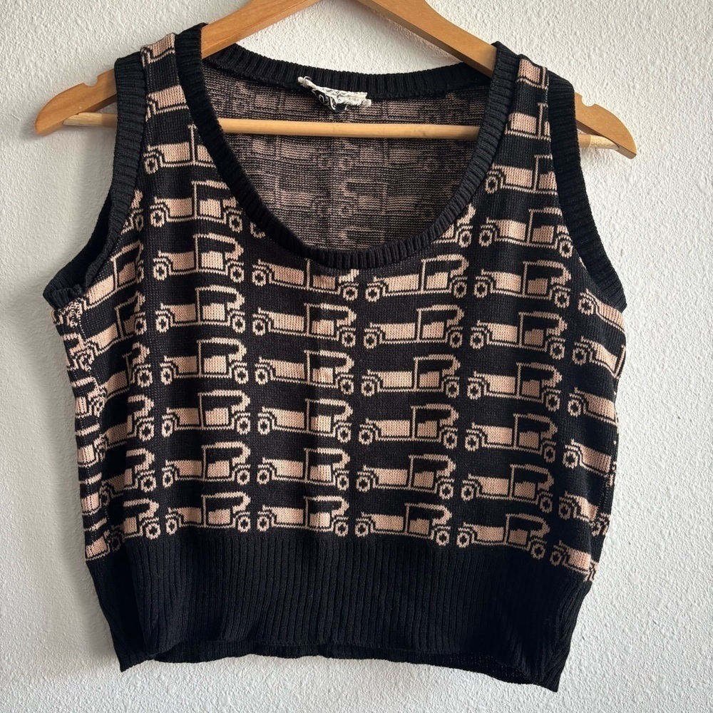 Vintage 60s-70s Bagatelle Made in England Black and Tan Truck Motif Novelty Vest - Picture 2 of 10